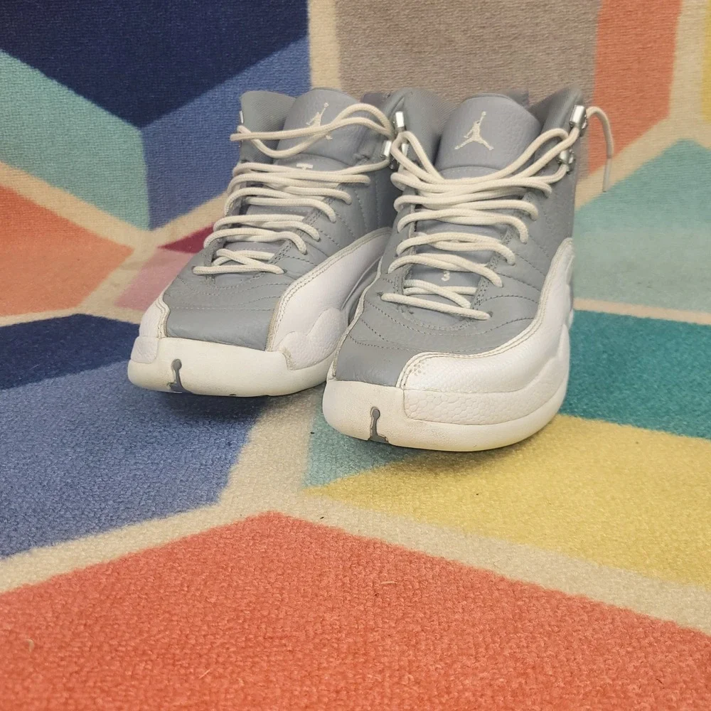 Air Jordan 12 Retro Wolf Grey White GS 510815-018‎ Basketball Shoes 6Y